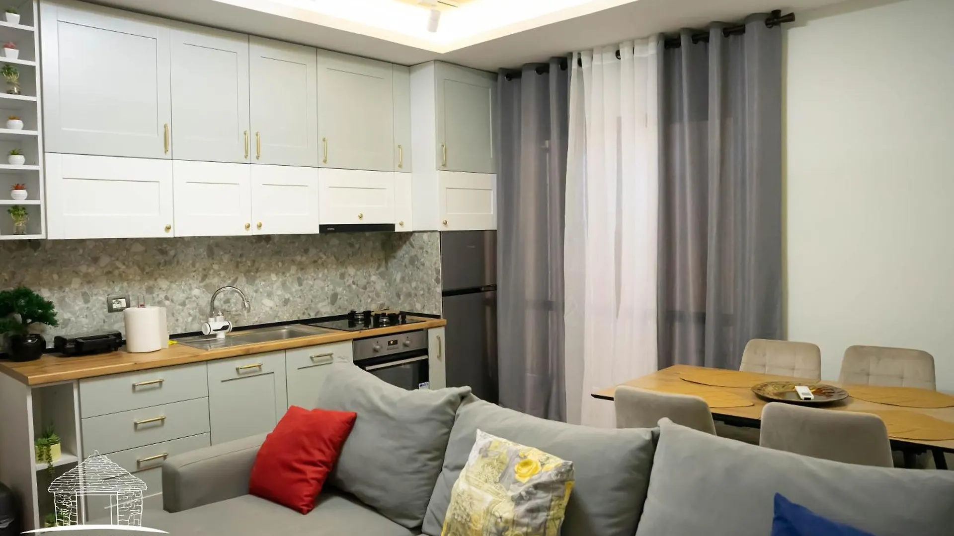 Apartment Agron'S Suite Tirana Albania